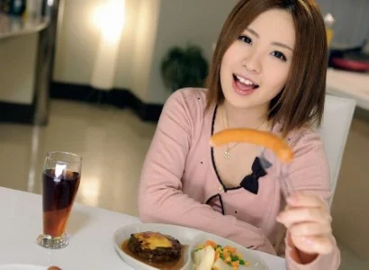 Đức lang quân ăn bữa tối xong rồi địt em